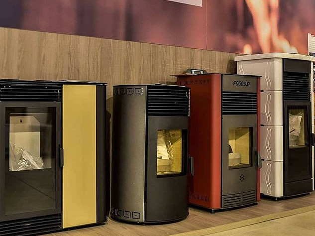 Exposición de chimeneas y estufas de pellet en Ciudad Real.