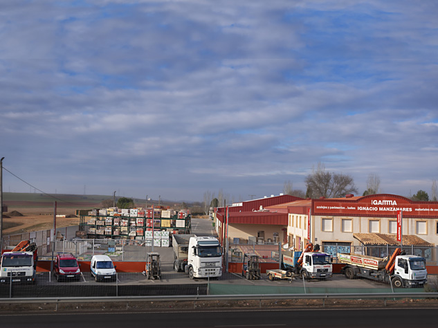 Camión pluma y grúa Ciudd Real.